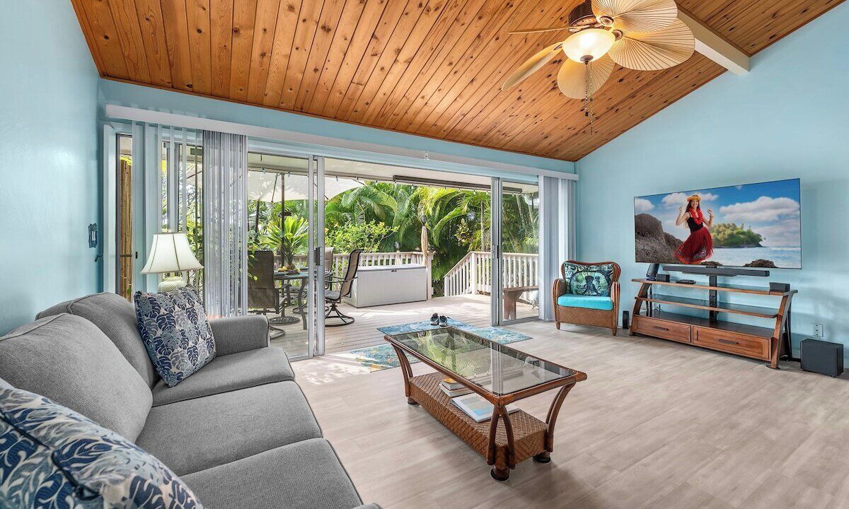 Photo of Livingroom in Keauhou