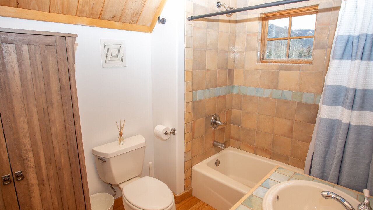 Photo of Bathroom in Crested Butte South
