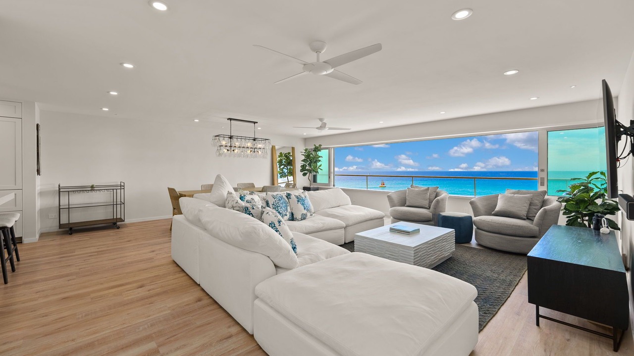 Photo of Livingroom in Diamond Head - Kapahulu - St. Louis