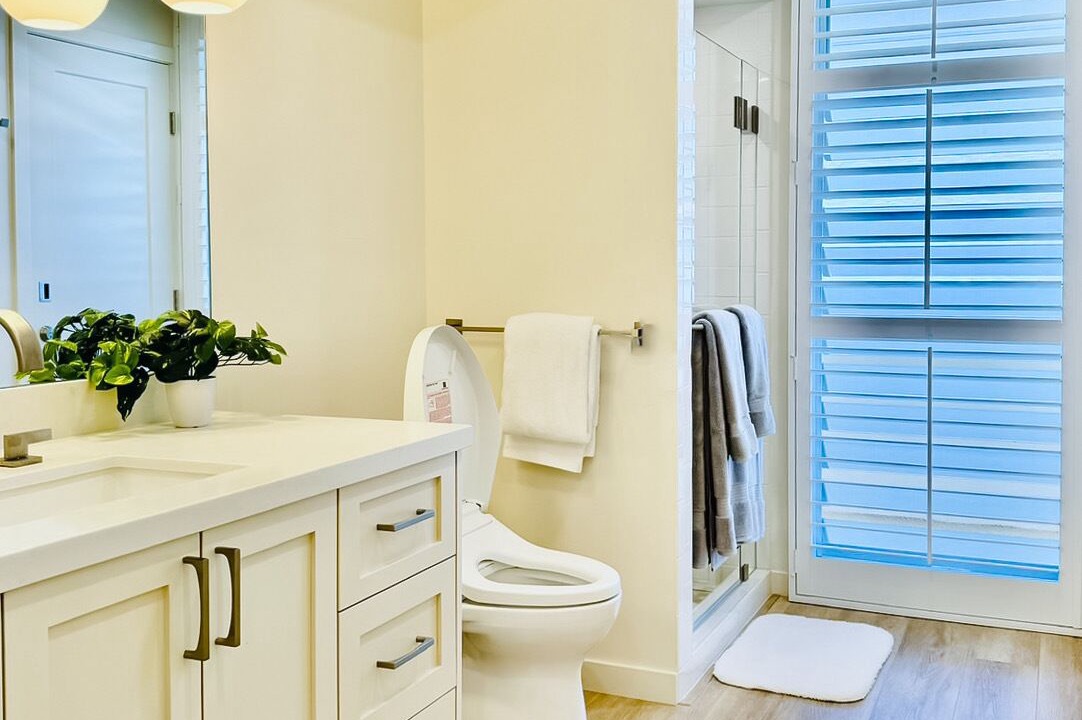 Photo of Bathroom in Diamond Head - Kapahulu - St. Louis
