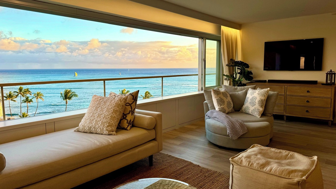 Photo of Livingroom in Diamond Head - Kapahulu - St. Louis