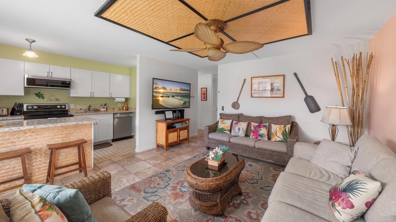 Photo of Livingroom in Kahaluu-Keauhou