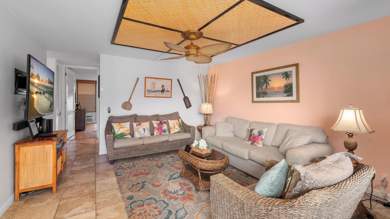 Photo of Livingroom in Kahaluu-Keauhou