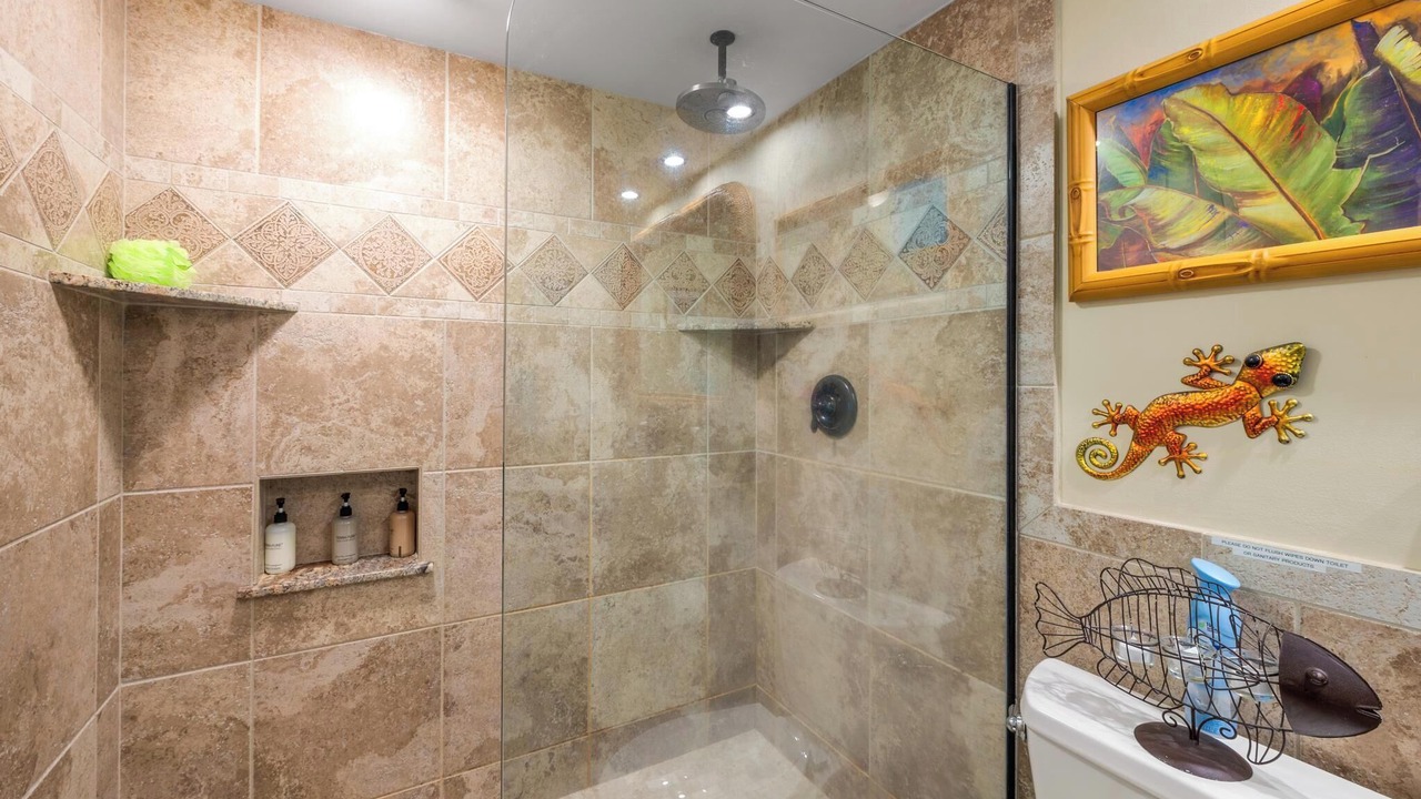 Photo of Bathroom in Kahaluu-Keauhou