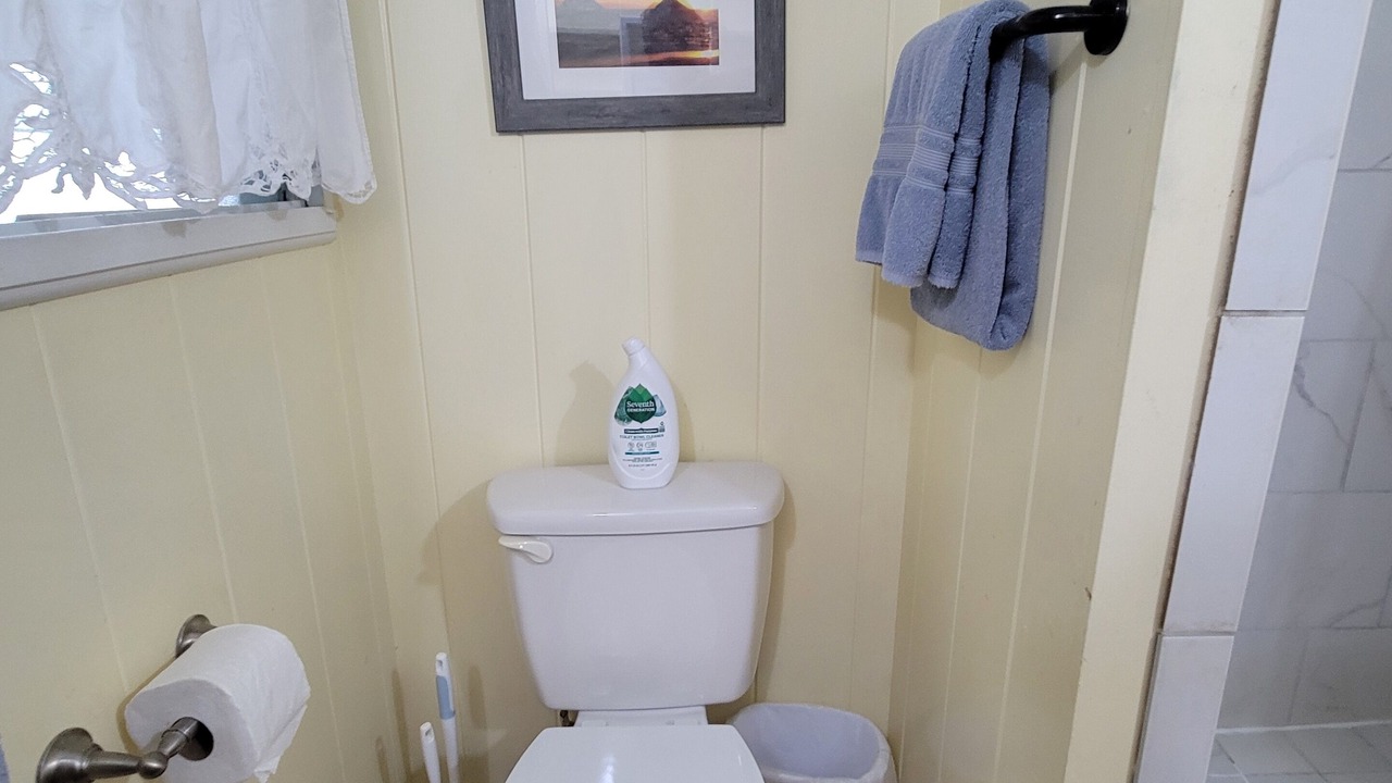 Photo of Bathroom in Keolu Hills
