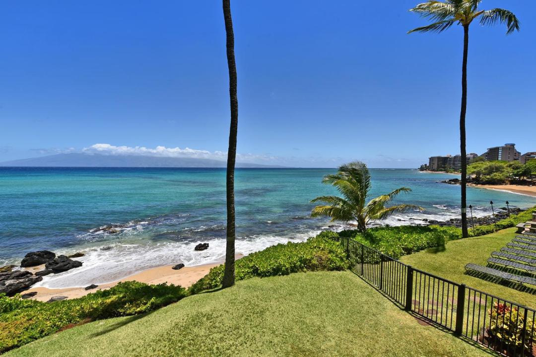 Photo of Others in Kahana