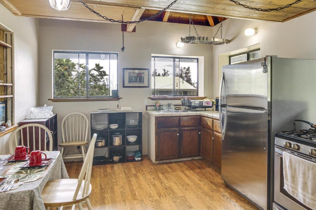 Photo of Kitchen in Hawaiian Acres