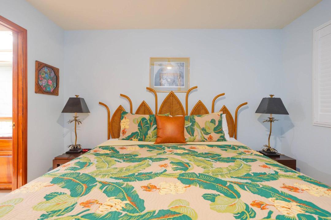 Photo of Bedroom in Kahaluu Bay