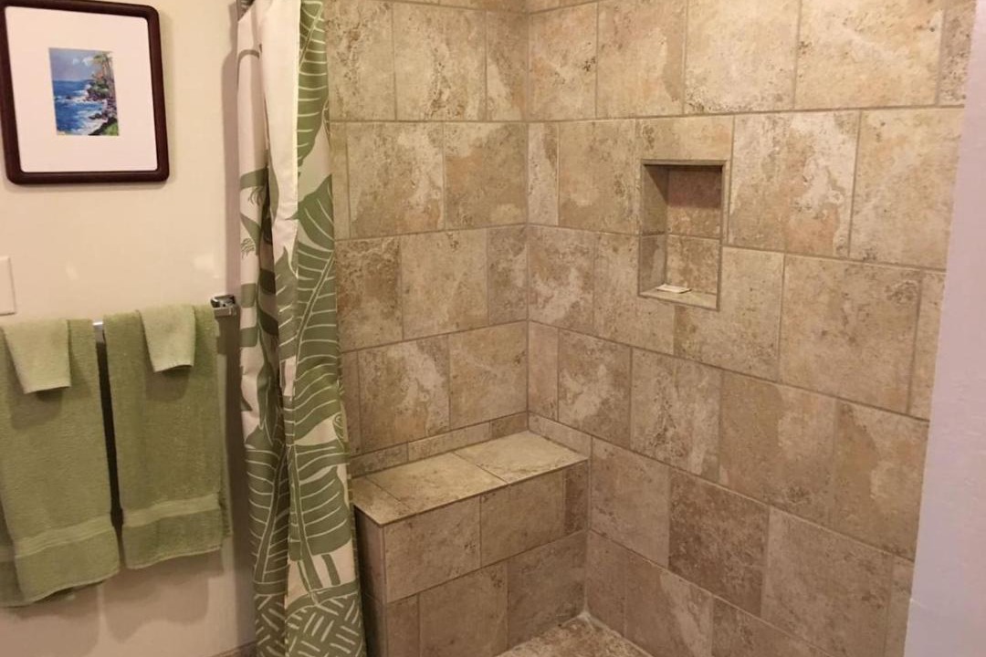 Photo of Bathroom in Punaluu
