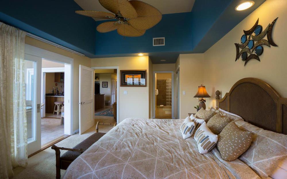 Photo of Bedroom in Kahaluu Bay