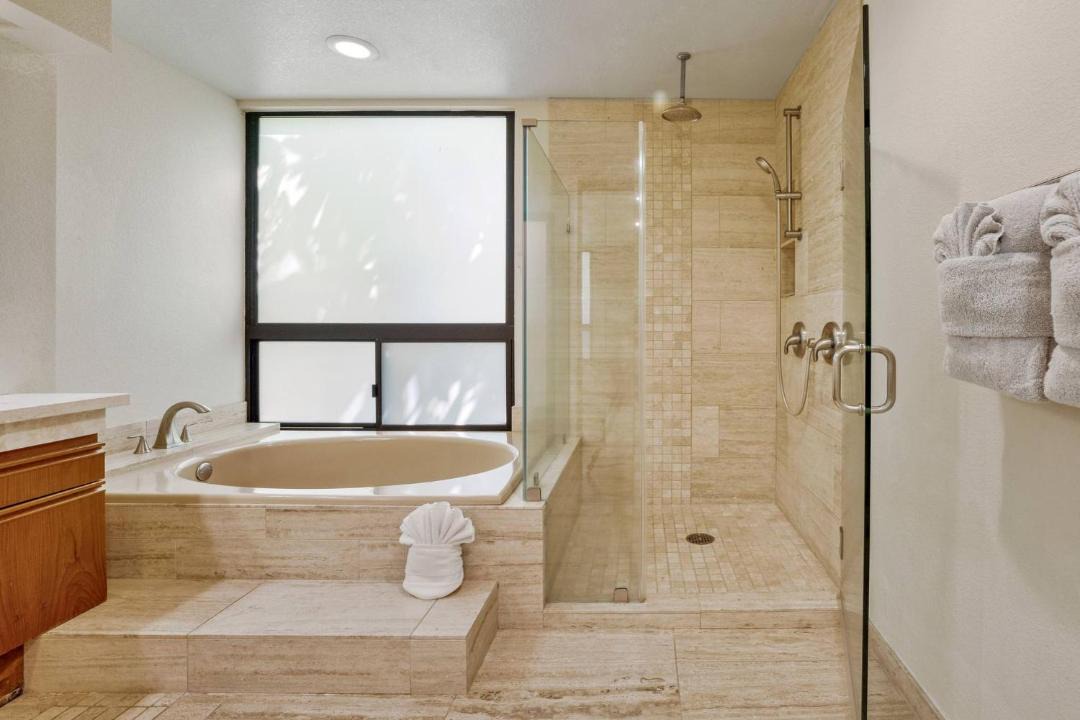 Photo of Bathroom in Waikoloa