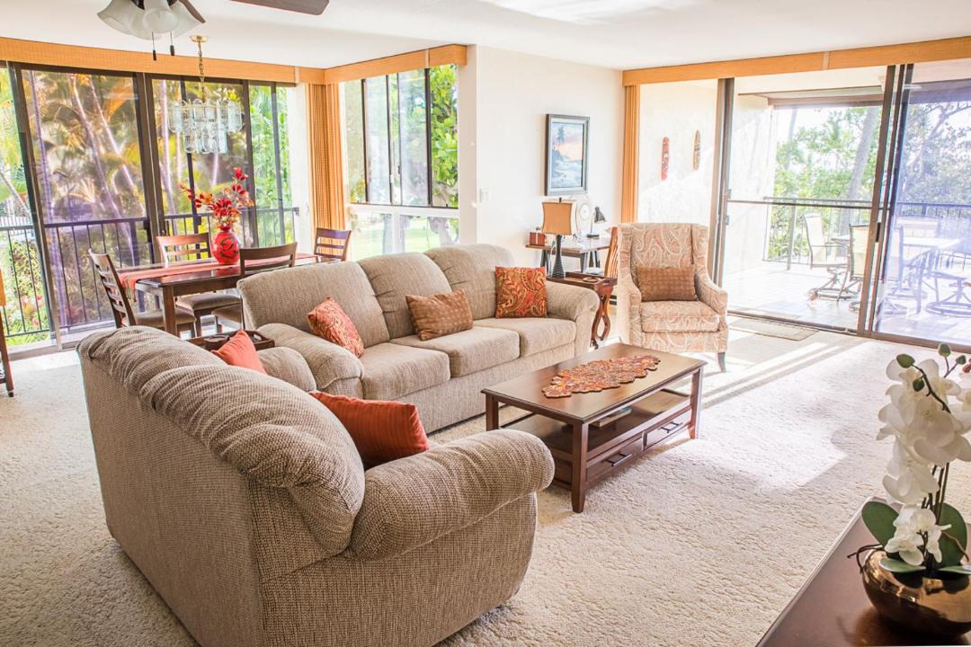 Photo of Livingroom in Keauhou