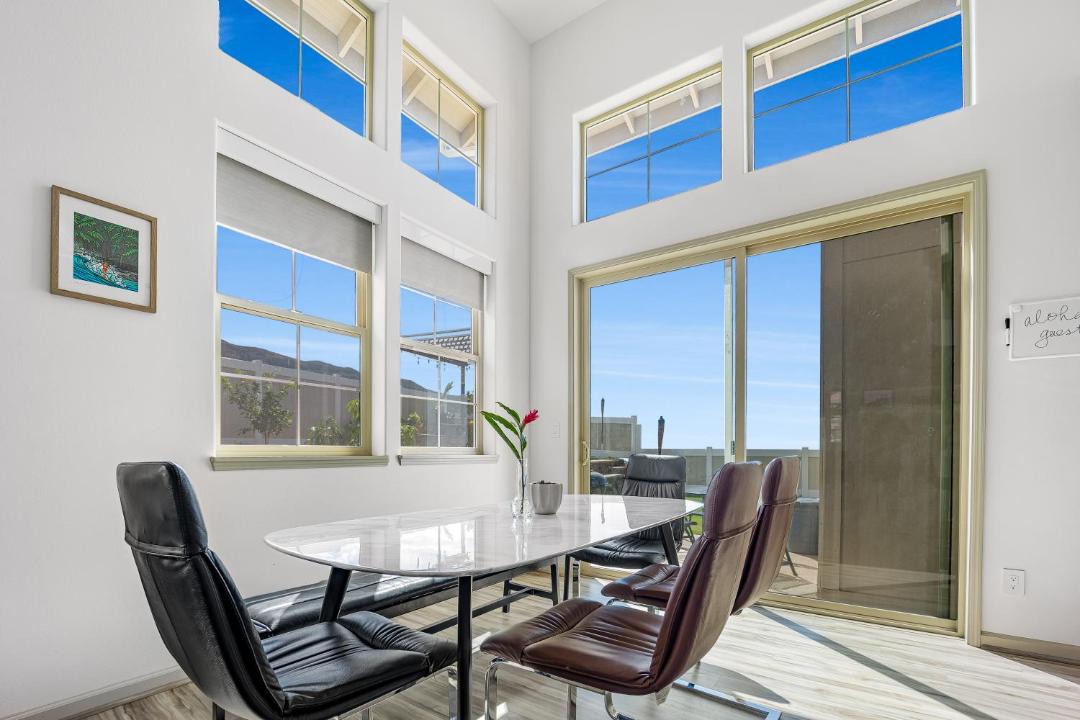 Photo of Livingroom in Makaha Valley