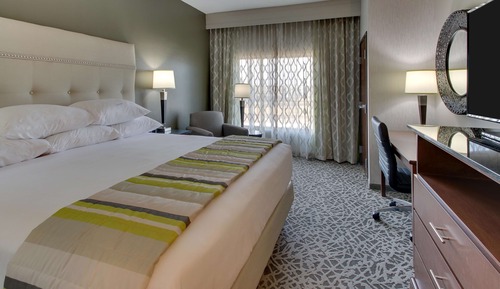 Room, 1 King Bed, Hearing Accessible (Upper Floor, Tub)