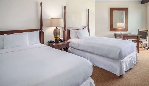 Room, 2 Double Beds, Partial Ocean View