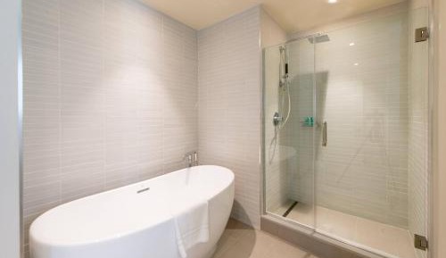 Premier Ocean Suite, 1 Bedroom Suite, 1 King, Ocean view