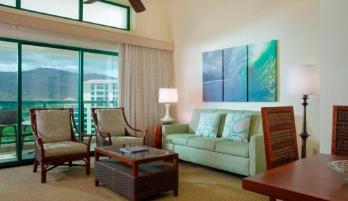 Penthouse One-Bedroom Villa with Sofa Bed and Mountain View