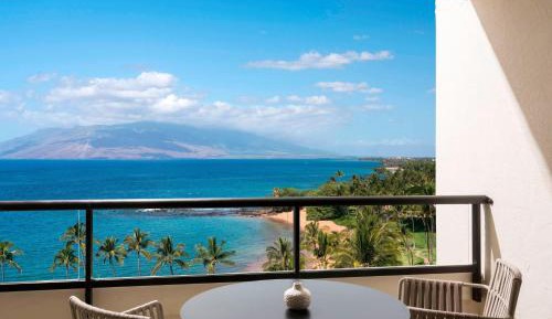 One-Bedroom King Suite with Ocean View