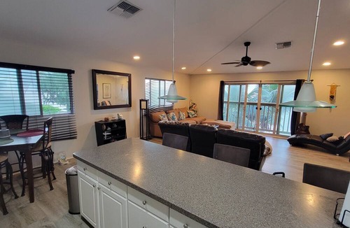 Kaneohe House | Kualoa Oceanfront Escape
