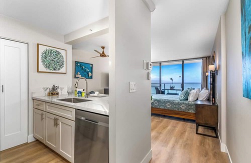 Honokowai Condo | Oceanfront Kaanapali Studio Vistas