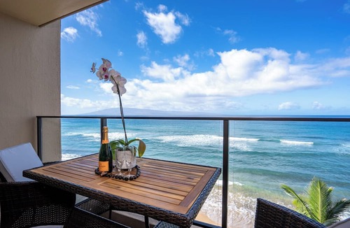 Honokowai Condo | Oceanfront Kaanapali Studio Vistas