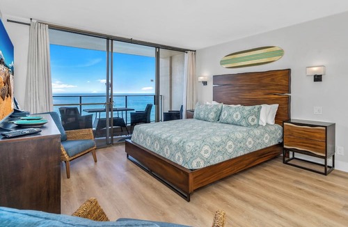 Honokowai Condo | Oceanfront Kaanapali Studio Vistas