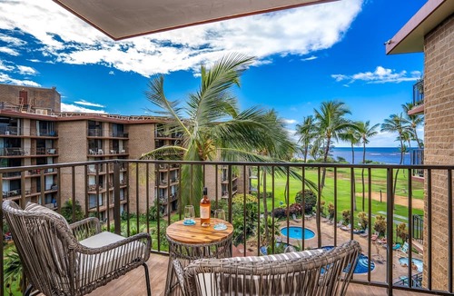Kihei Condo | Modern & Polished Oceanfront Vistas