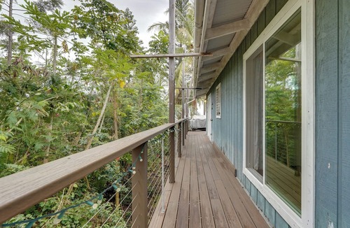Kona Palisades Cottage | Breezy Kailua-kona Bungalow w/Lanai & Ocean View!
