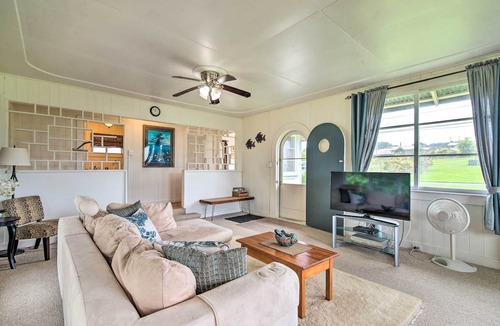 Hilo Cottage | Hilo Home Base - 3 Miles to State Park & Beach!