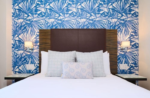 Diamond Head - Kapahulu - St. Louis Hotel | Kaimana Beach Hotel