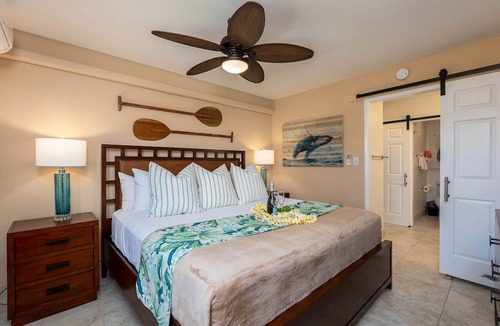 Napili Condo | Napili Point B33 1 Bedroom Oceanfront Condo 1 Condo by RedAwning
