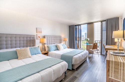 Waikiki Apartment | Conveniently located Waikiki studio, with A/C, close to beach, restaurants