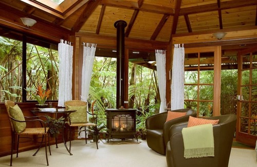 Volcano Bed & Breakfast | Volcano Rainforest Retreat