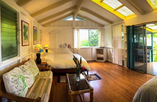 Kealakekua House | Gingerhill Farm Retreat