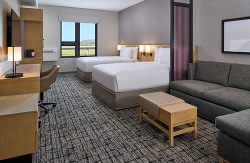 Ewa Hotel | Hyatt Place at Ho'opili