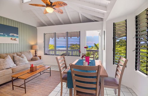 Kahaluu Bay House | Big Island Retreat