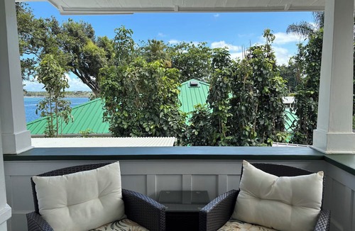 Hilo Bed & Breakfast | Hilo Bay Oceanfront B&B