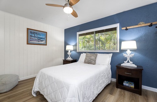 Kealakekua House | Halekii Sunset – Sweeping 180° Ocean Views | Newly Renovated Tropical Retreat