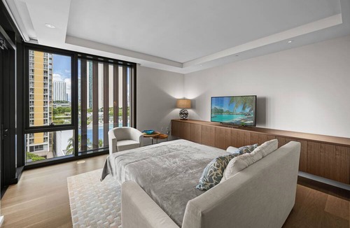 Ala Moana Condo | Ocean-City Exclusive Park Lane Condo by the Beach w/Fabulous Amenities