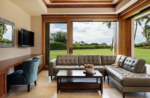 Kaupulehu House | Luxurious & Serene Home w/Private Pool & Spa