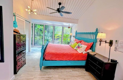 Keauhou Condo | Romantic Keauhou Retreat - Pool + Tropical Lanai