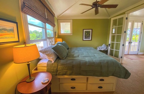 Kekaha House | Gorgeous 3br Kekaha Beachfront Home for 6!