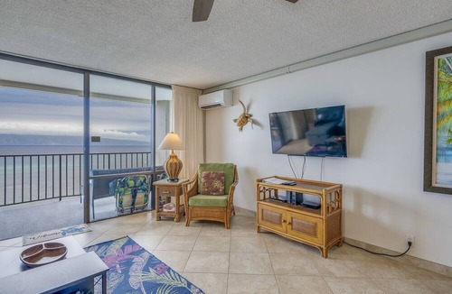 Kahana Resort | Direct Oceanfront, unobstructed ocean view top floor penthouse quiet & private.