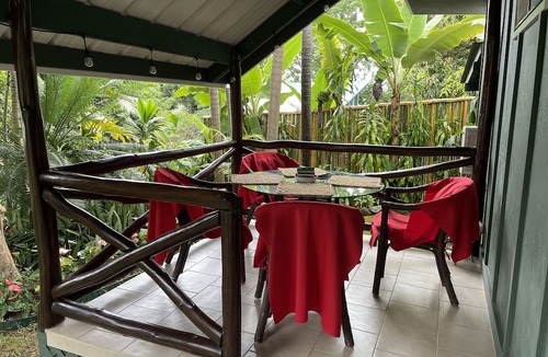 Honalo Cottage | Private cottage above Kona surrounded by coffee farms.
