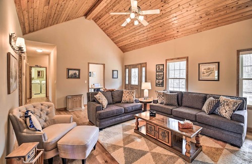 Abingdon House | Pet-Friendly Abingdon Abode w/Yard & Grill!