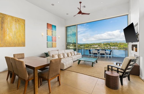 Lihue House | Modern Oceanfront Resort Living. Luxury Oceanfront Bedroom Suites. Sleeps 10!