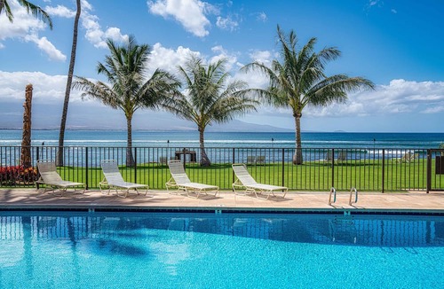 Maalaea Condo | Oceanfront Penthouse with Lanai plus Private Rooftop Sundeck - one of a kind!