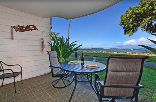 Kahana Condo | Ground floor 1 bedroom, Ocean Front Condo with 150 ft access to beach