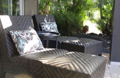 Punaluu Condo | Cozy Ocean View Condo - Great Pool & Short Walk to Punalu'u Beach