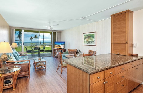 Kihei Condo | Leinaala Oceanfront #301 Oceanfront Views! A/C, wifi, Pool, Great Rates!